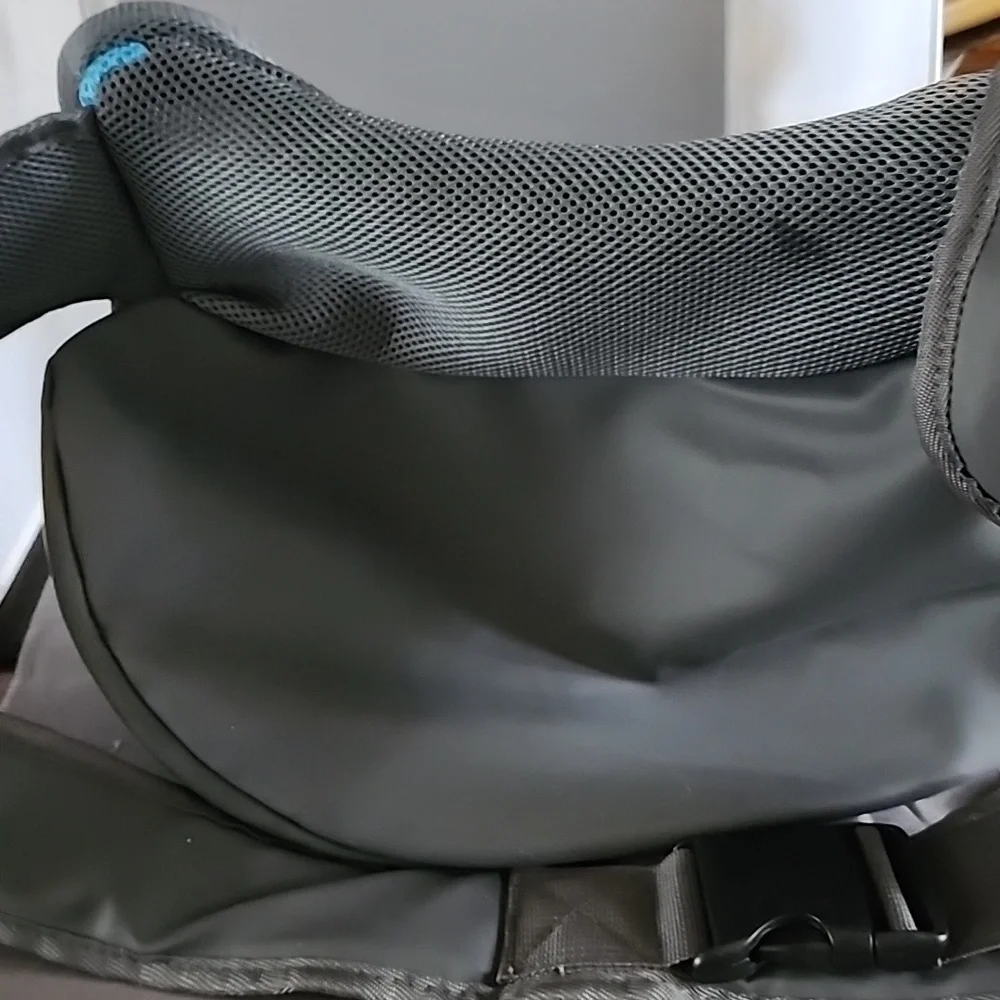 Pet carrier/ sling YUDODO suitable for small pets